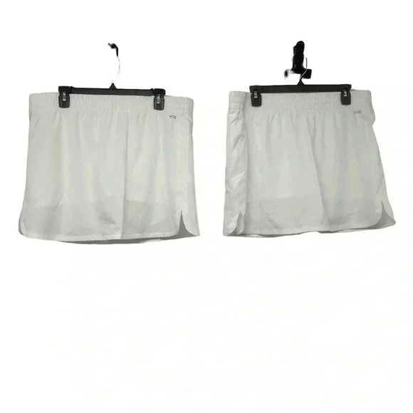 DSG SKORTS WOMENS XL BUNDLE OF TWO STRIDE PURE WHITE PICKLEBALL GOLF TENNIS - Picture 2 of 8